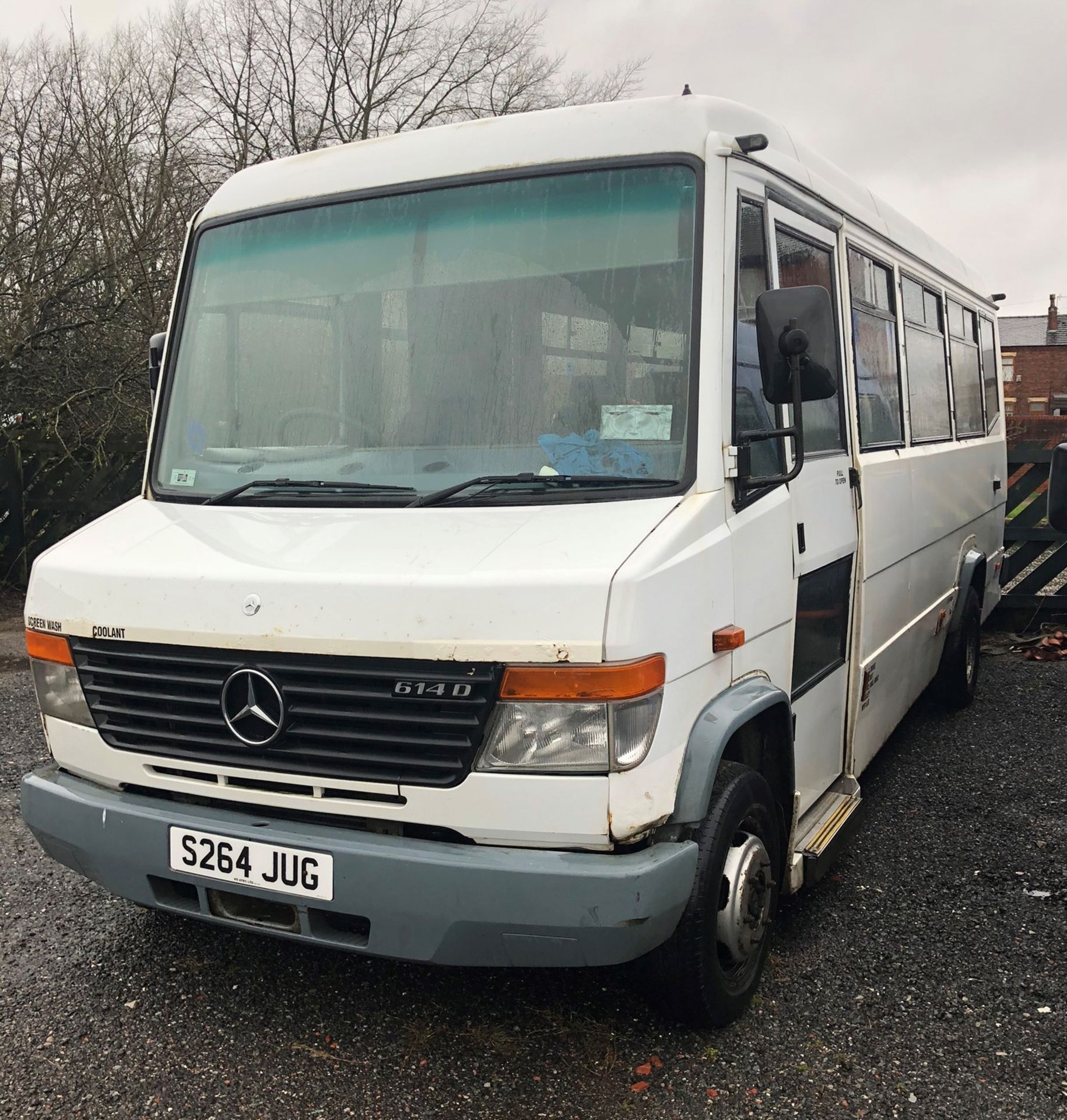 Mercedes-Benz Vario Diesel 11 Seater Minibus | S264 JUG | 192,965KM - Image 3 of 15