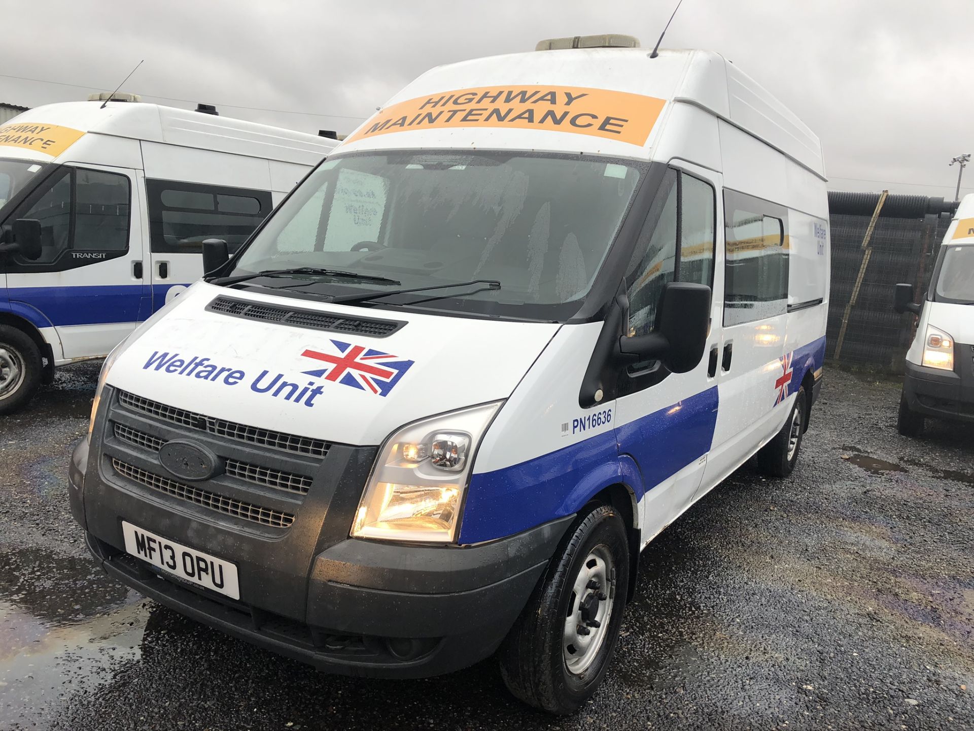 Ford Transit Welfare Van | MF13 OPU | 74,570 miles - Image 3 of 15