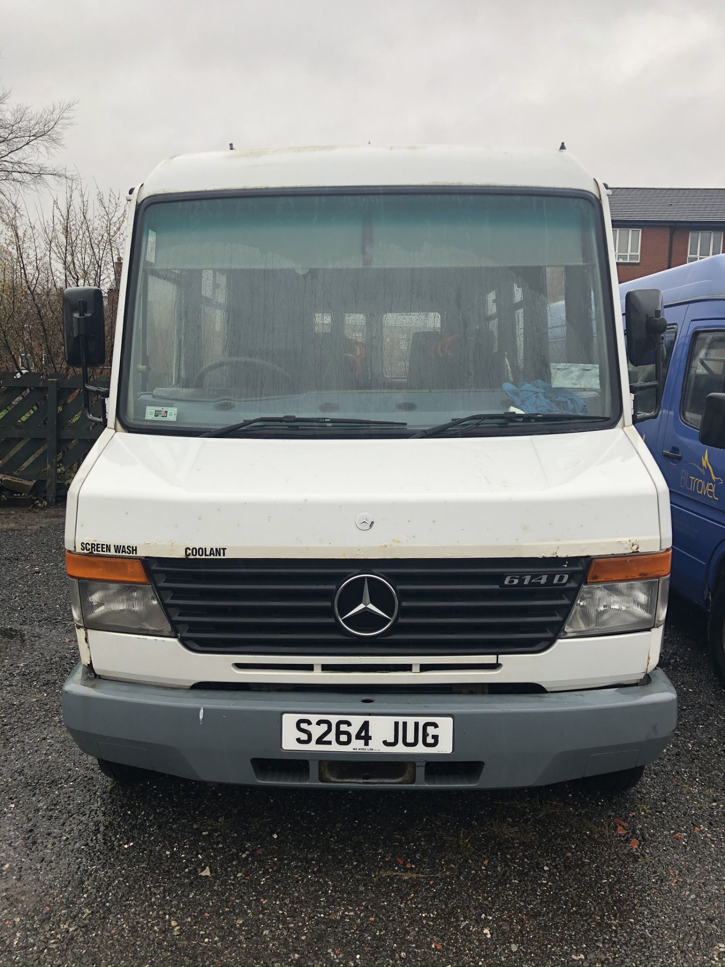 Mercedes-Benz Vario Diesel 11 Seater Minibus | S264 JUG | 192,965KM - Image 2 of 15