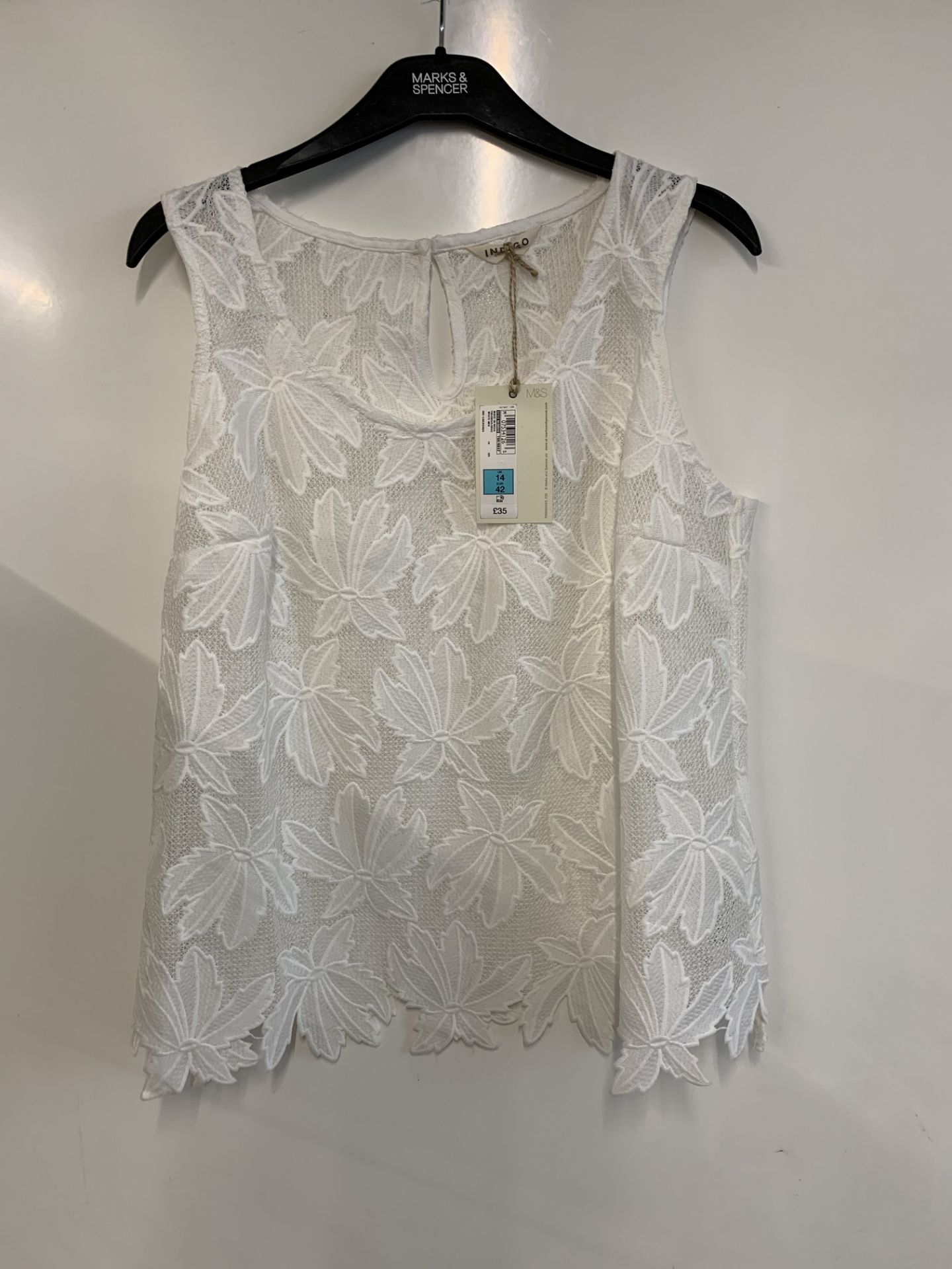 M&S women's Top with short sleeves decorated with floral lace | RRP 80.00