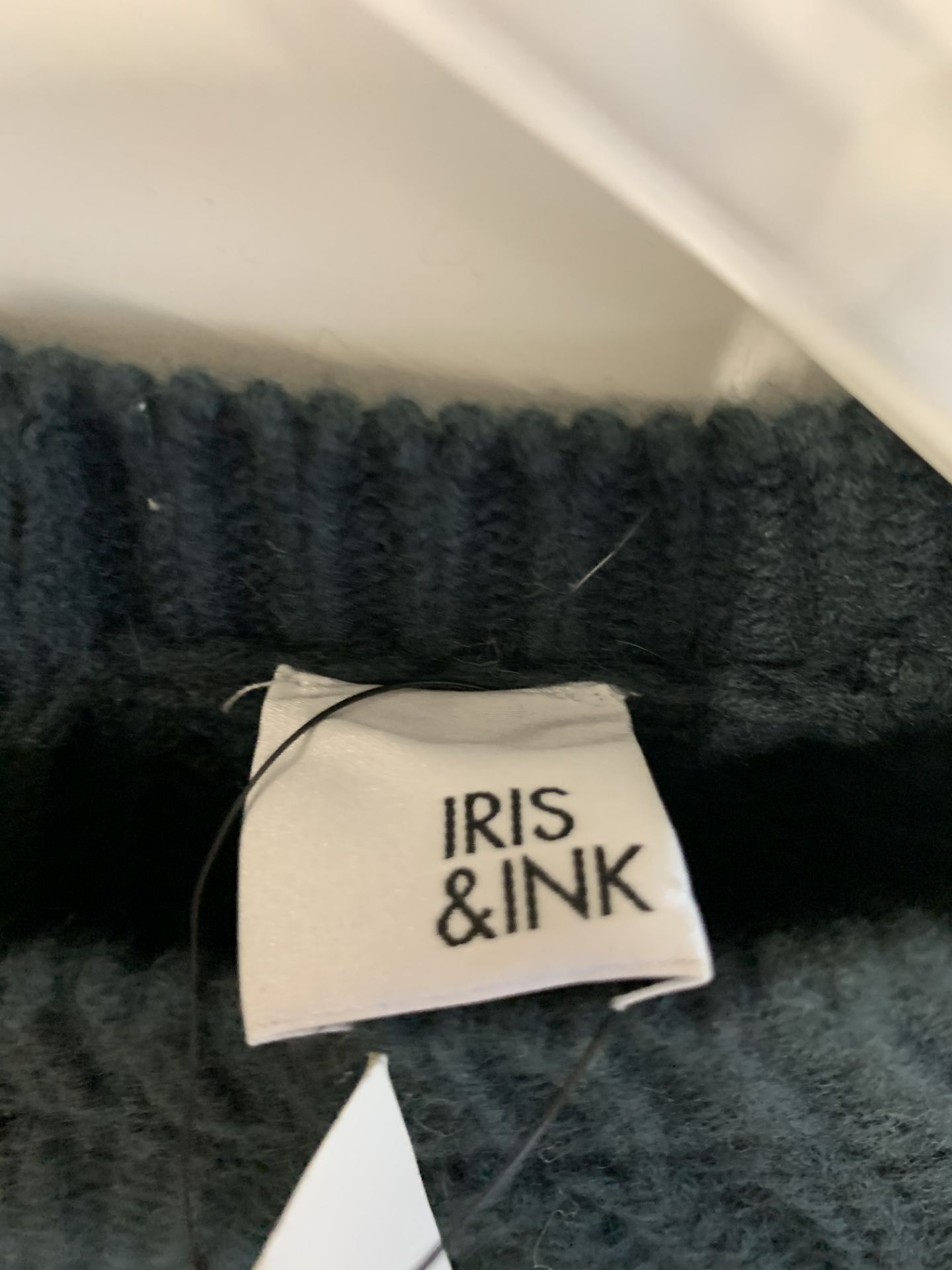 iris & ink women's woollen jumper green - Image 3 of 4