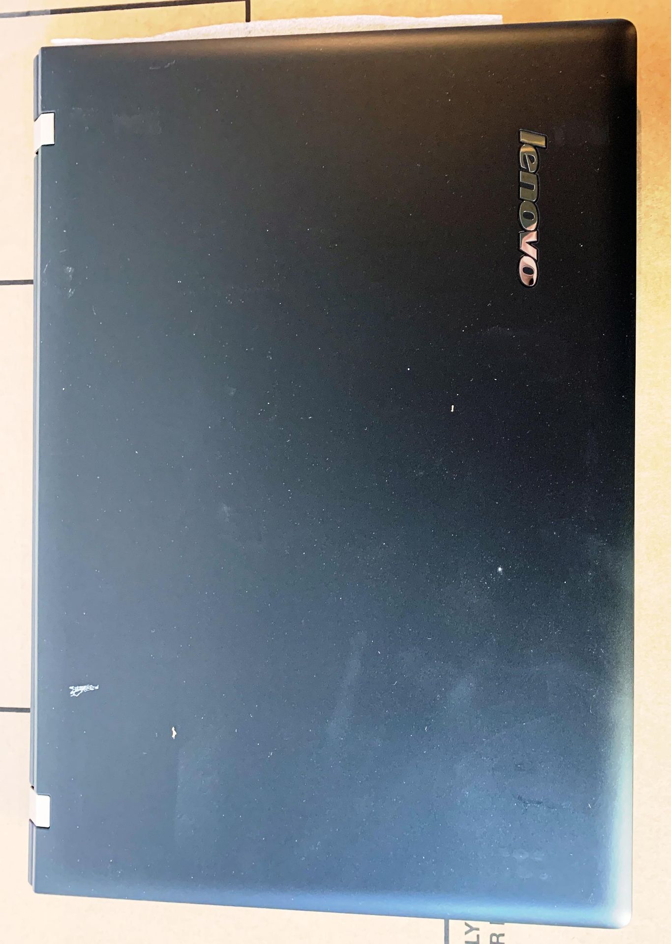 Lenovo E31 Laptop | Intel Core i3-5005U 2.00GHz - Image 2 of 3