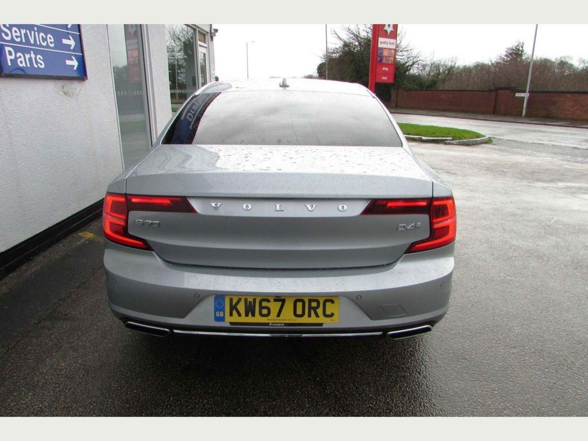 Volvo S90 2.0 D4 Inscription Auto (s/s) 4dr | Reg: KW67 ORC | Mileage: 13,200 | Forecourt Price £19, - Image 5 of 16