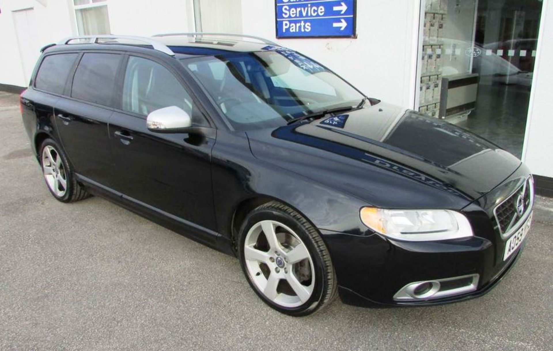 Volvo V70 2.0 D R-Design SE | Reg: AO59 YFZ | Mileage: 78,000| Forecourt Price: œ5,990