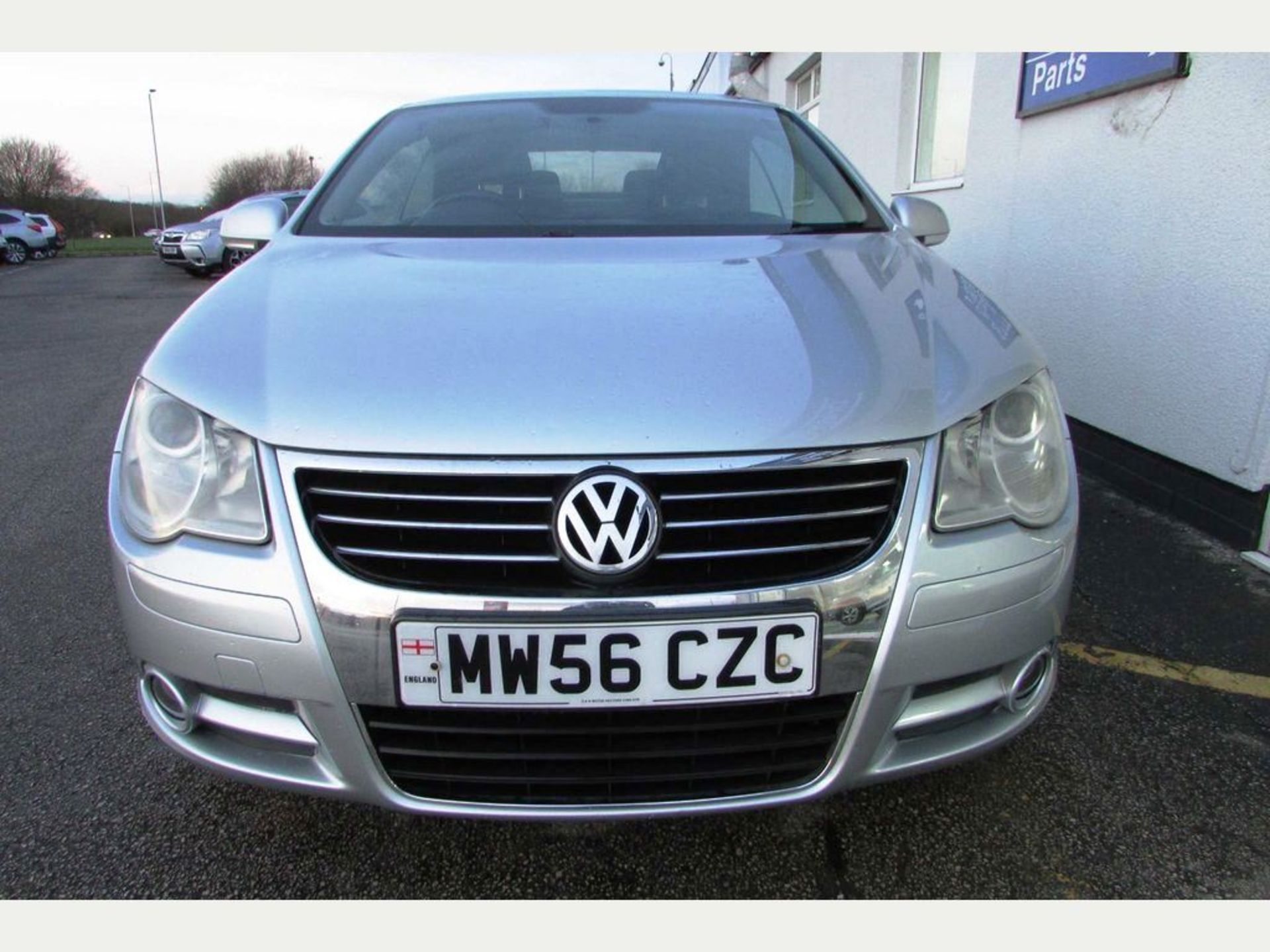 Volkswagen EOS 2.0 T-FSI Sport Cabriolet 2dr | MW56 CZC | Mileage: 87,000 | Forecourt Price £2,790 - Image 2 of 10