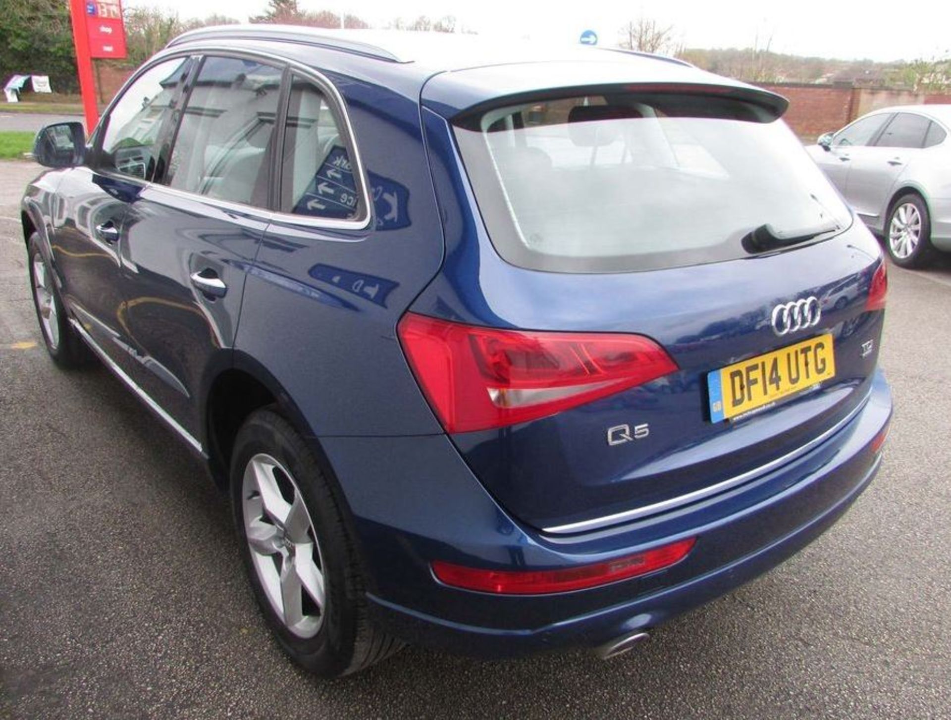 Audi Q5 SE TDI Quattro Auto | Reg: DF14 UTG | Mileage: 46,000 | Forecourt Price £13,990 - Image 6 of 13