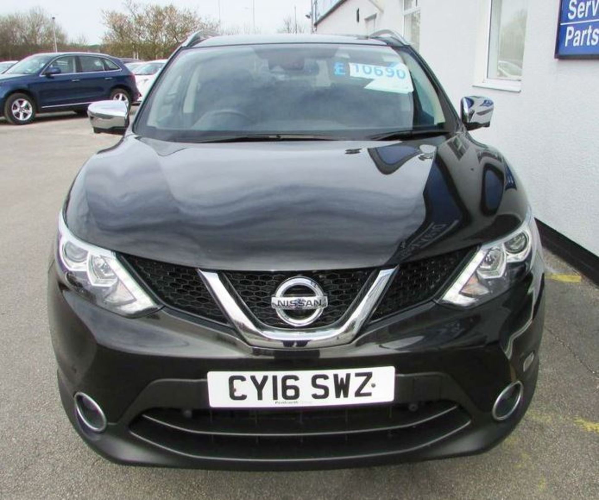 Nissan Qashqai 1.2 DIG-T N-Connecta (Exec) 5dr | Reg: CY16 SWZ | Mileage: 47,000 | Forecourt Price: - Image 2 of 14