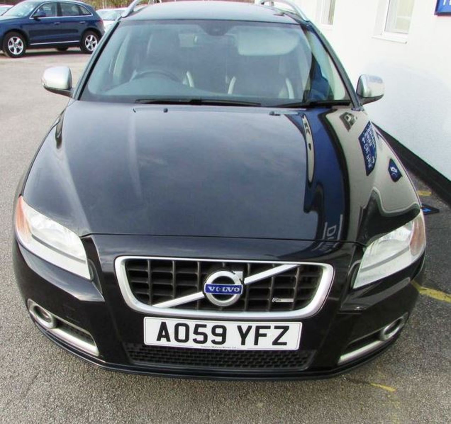 Volvo V70 2.0 D R-Design SE | Reg: AO59 YFZ | Mileage: 78,000| Forecourt Price: œ5,990 - Image 2 of 11