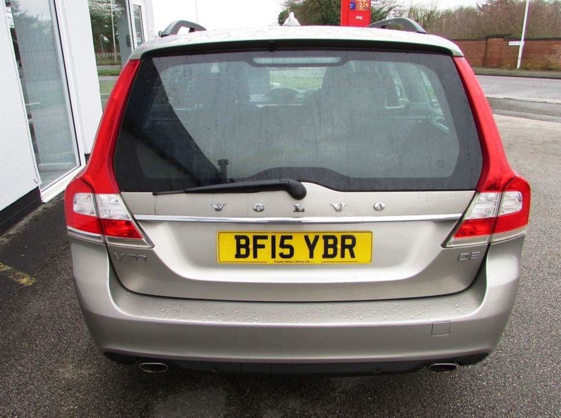 Volvo V70 2.4 D5 Business Edition 5dr | Reg: BF15 YBR | Mileage: 73,000 | Forecourt Price £9,890 - Image 6 of 14