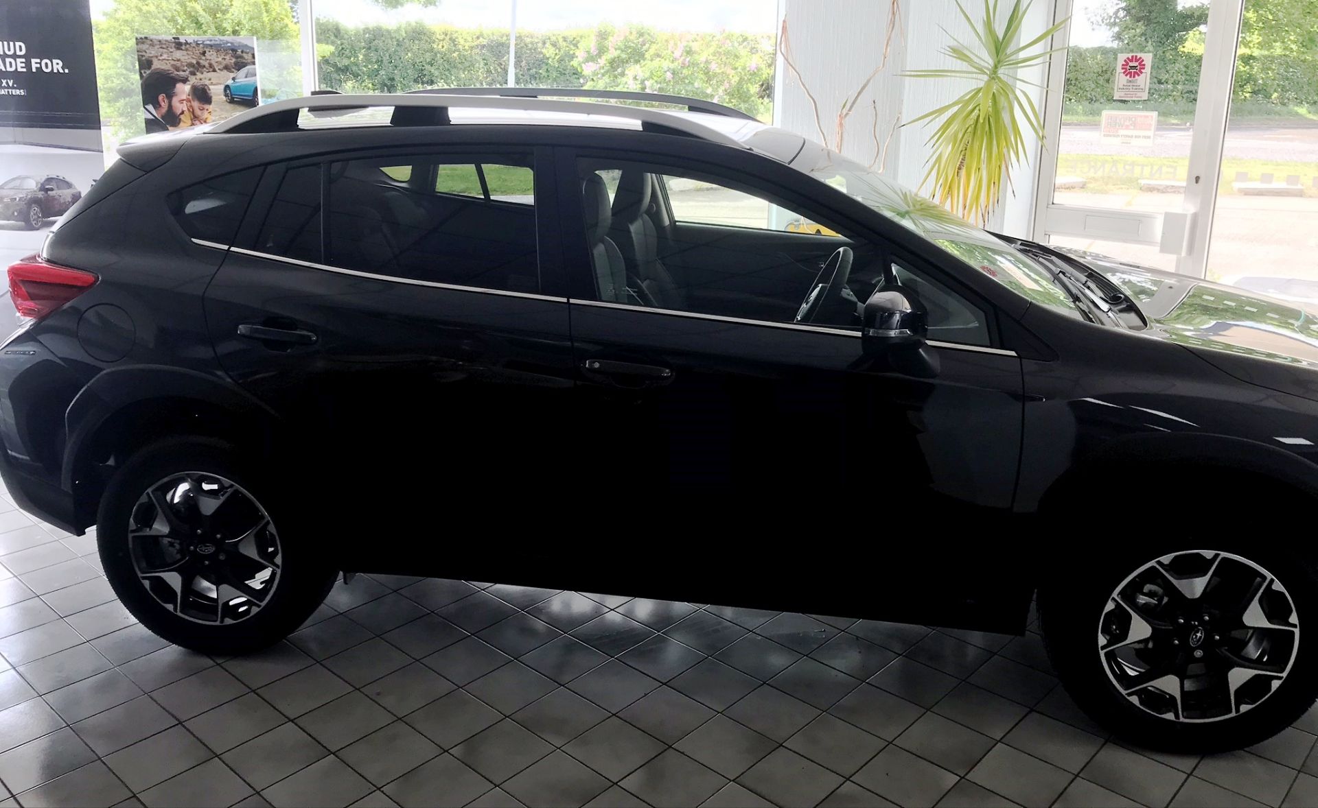 Subaru XV 1.6i SE Premium Lineartronic 4WD (s/s) 5dr | Delivery Mileage: 10 | Reg: DG20 BYY | Foreco - Image 4 of 14