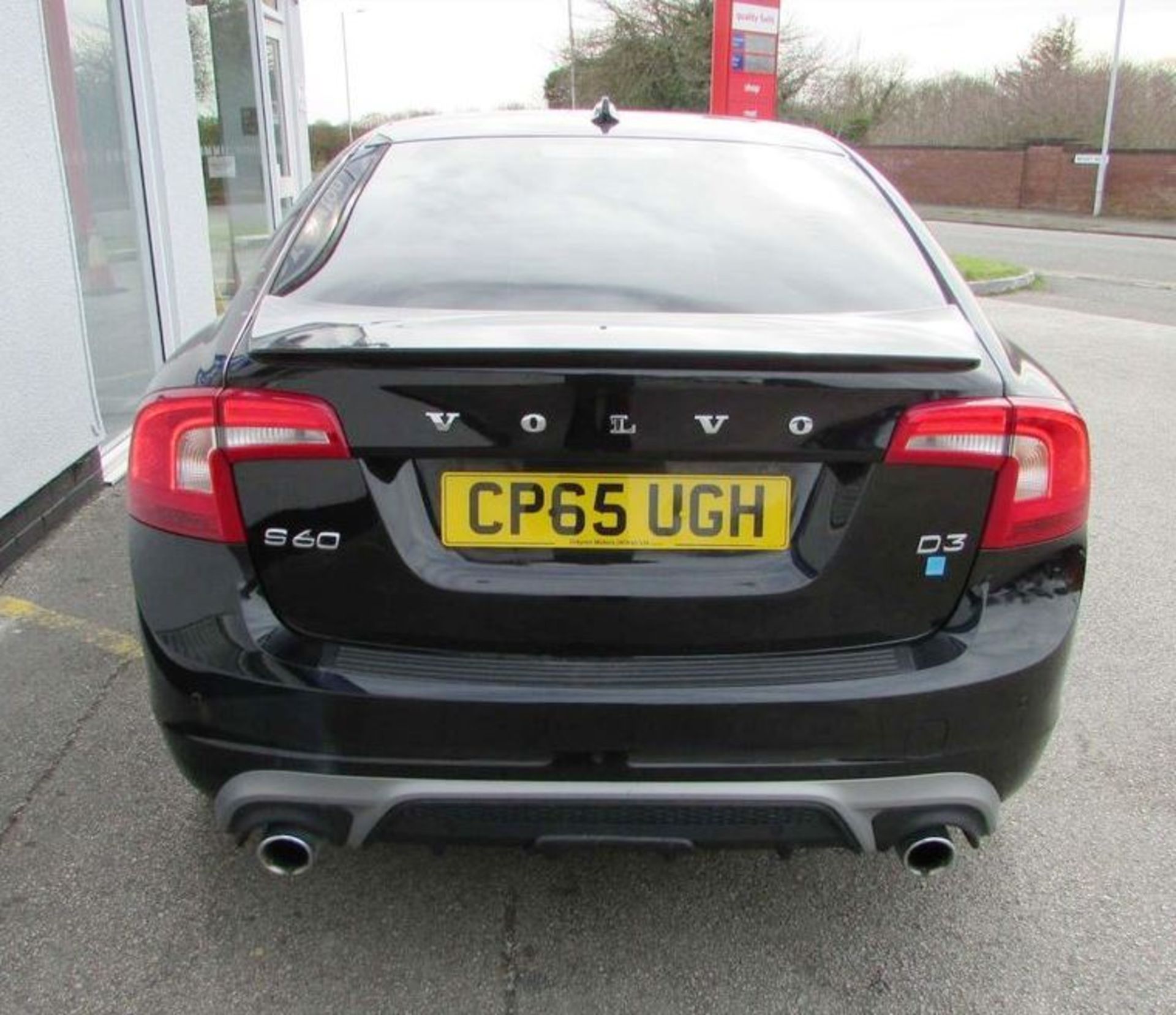 Volvo S60 2.0 D3 R-Design Nav (s/s) 4dr | Reg: CP65 UGH | Mileage: 54,000 | Forecourt Price £9,990 - Image 5 of 14