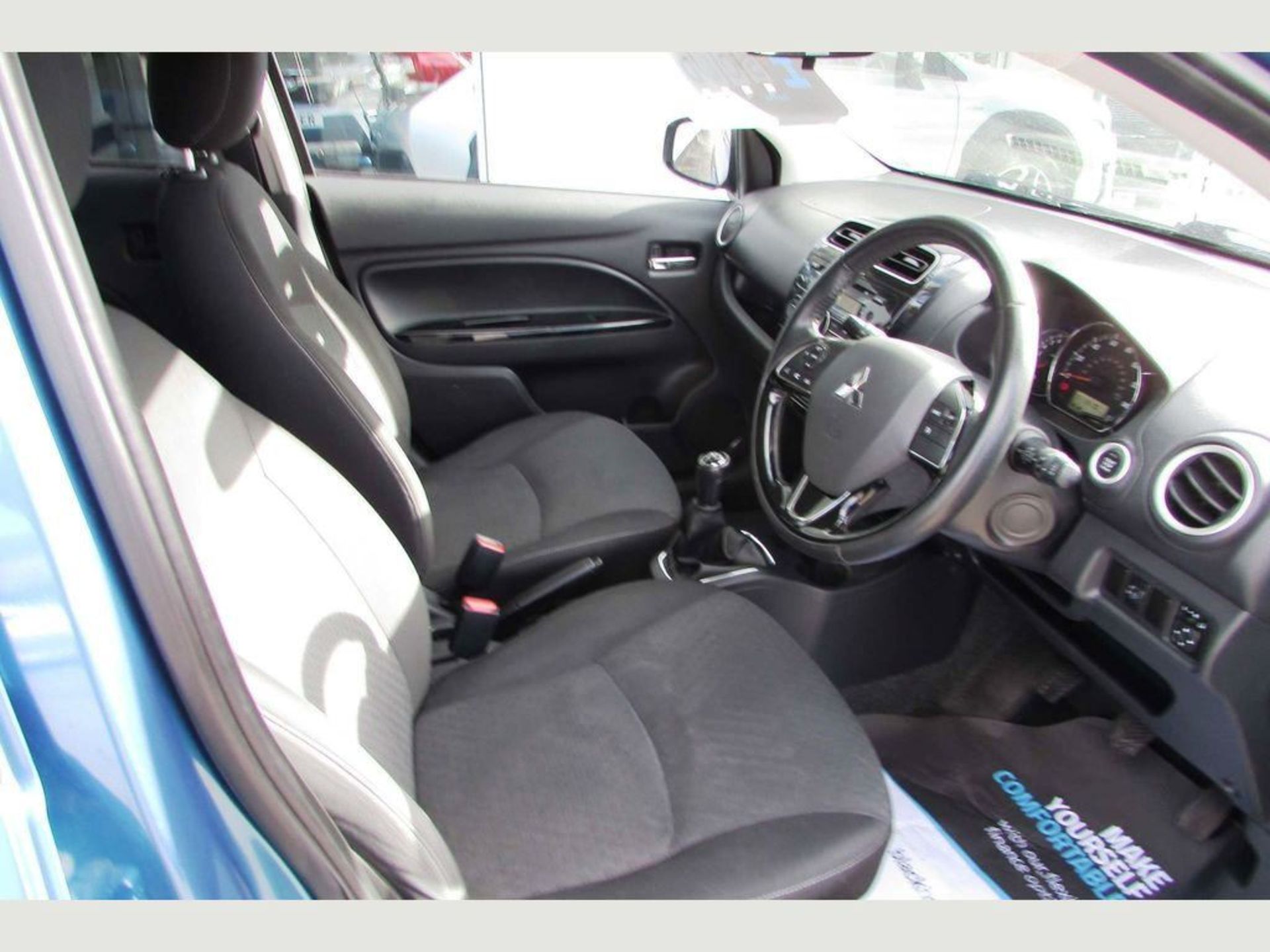 Mitsubishi Mirage 1.2 Juro (s/s) 5dr | Reg: CX17 MKN | Mileage: 57,000 | Forecourt Price £5,690 - Image 7 of 13