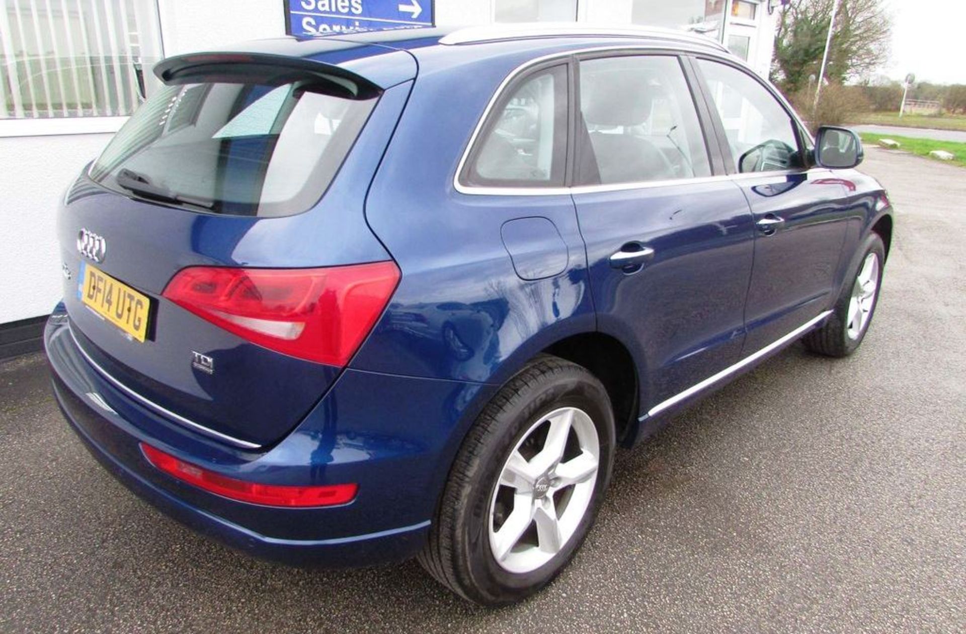 Audi Q5 SE TDI Quattro Auto | Reg: DF14 UTG | Mileage: 46,000 | Forecourt Price £13,990 - Image 4 of 13