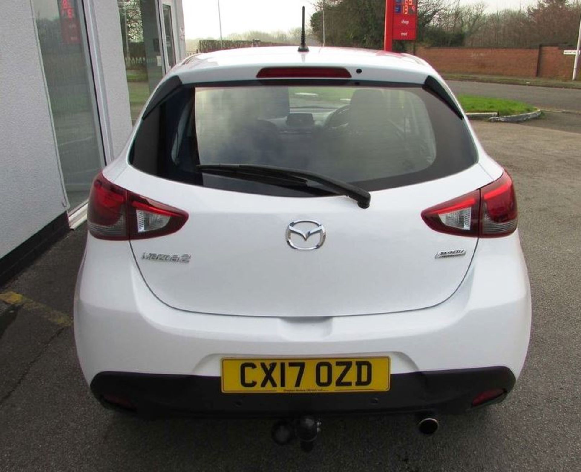 Mazda 2 1.5 SE (s/s) 5dr | Reg: CX17 OZD | Mileage: 41,000 | Forecourt Price £6,490 - Image 5 of 12