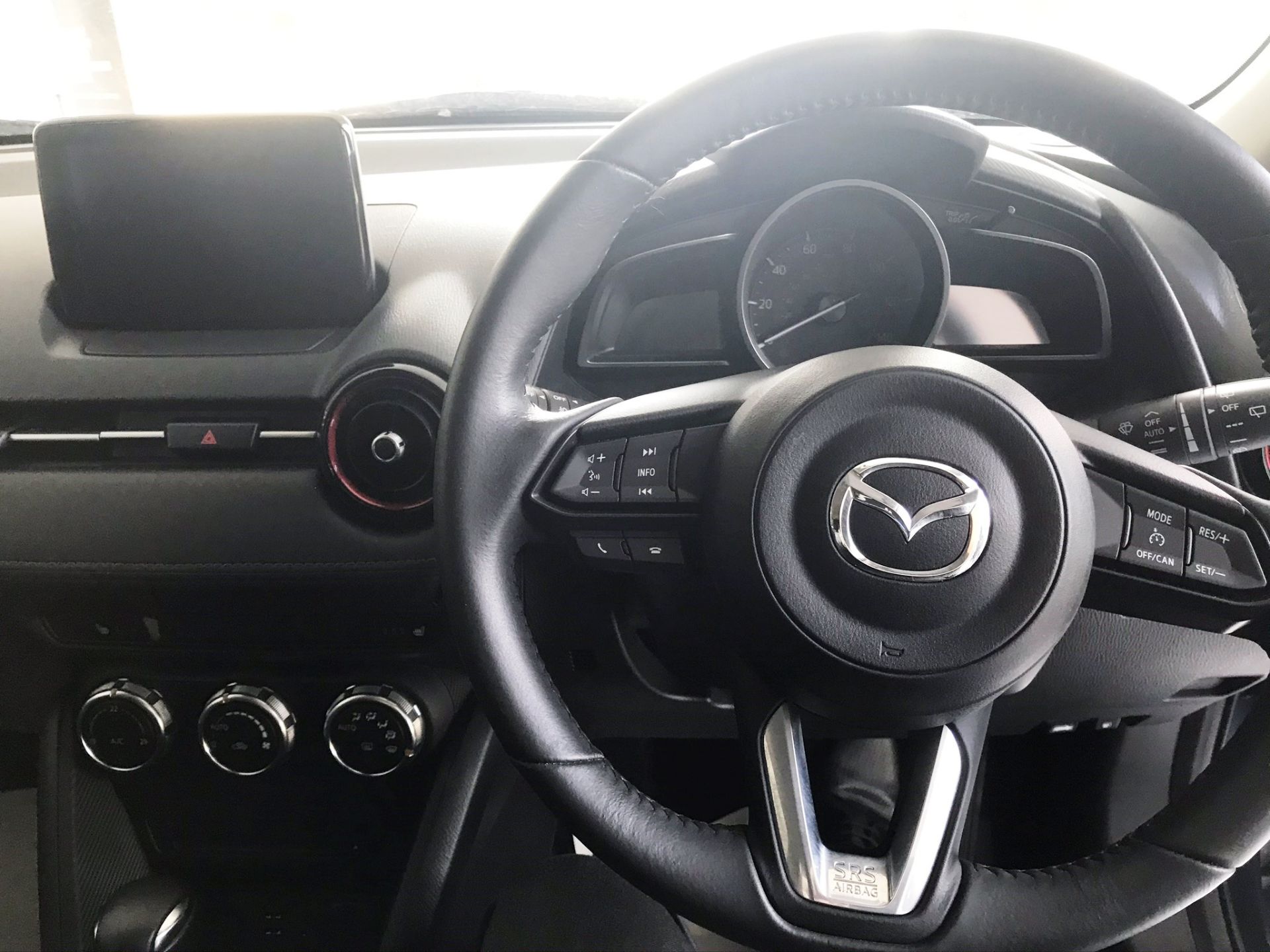 Mazda CX-3 SE-L Nav Auto | Reg: KY67 NHE | Mileage: 4,179 | Forecourt Price: œ16,990 - Image 6 of 10