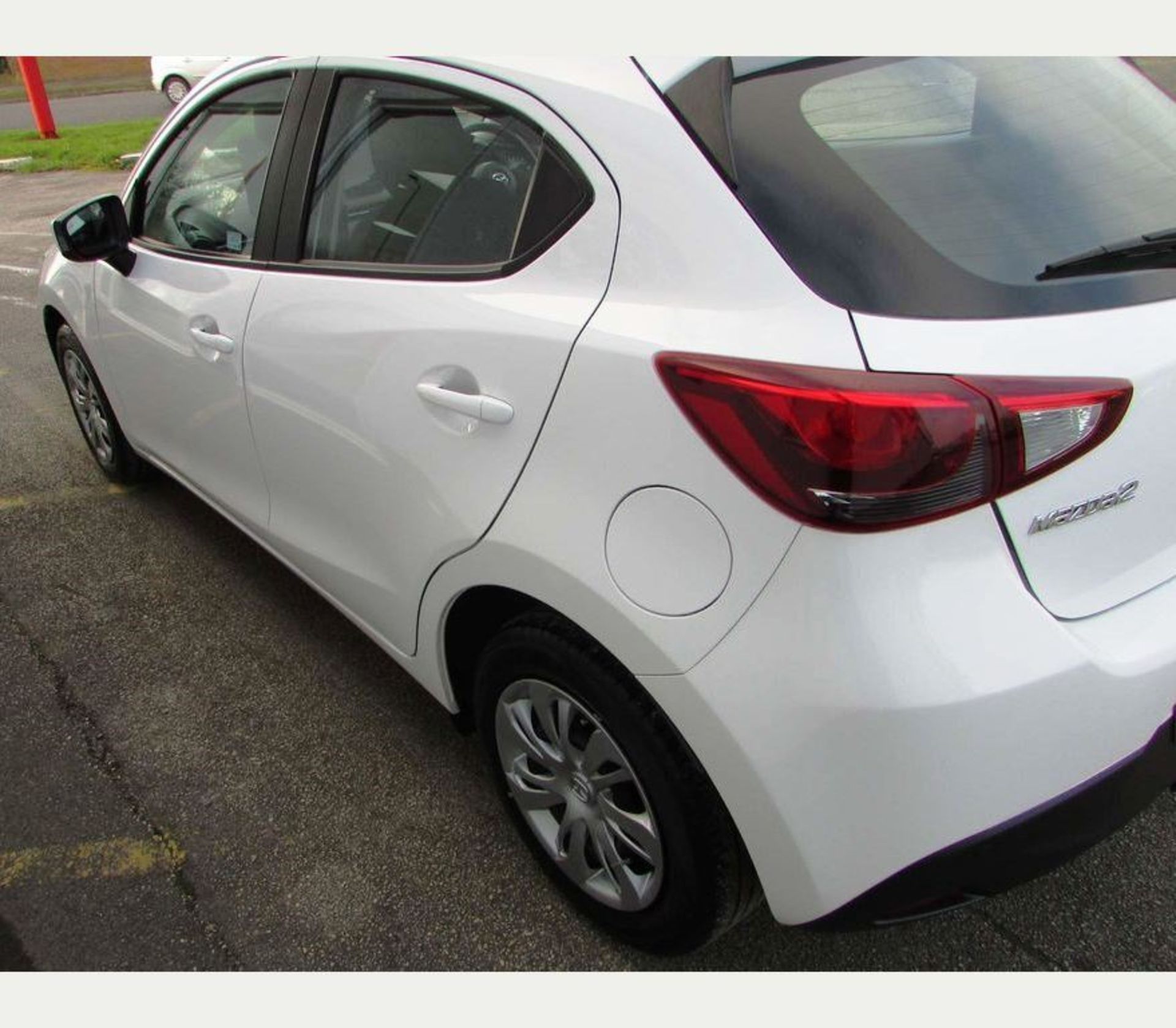 Mazda 2 1.5 SE (s/s) 5dr | Reg: CX17 OZD | Mileage: 41,000 | Forecourt Price £6,490 - Image 6 of 12