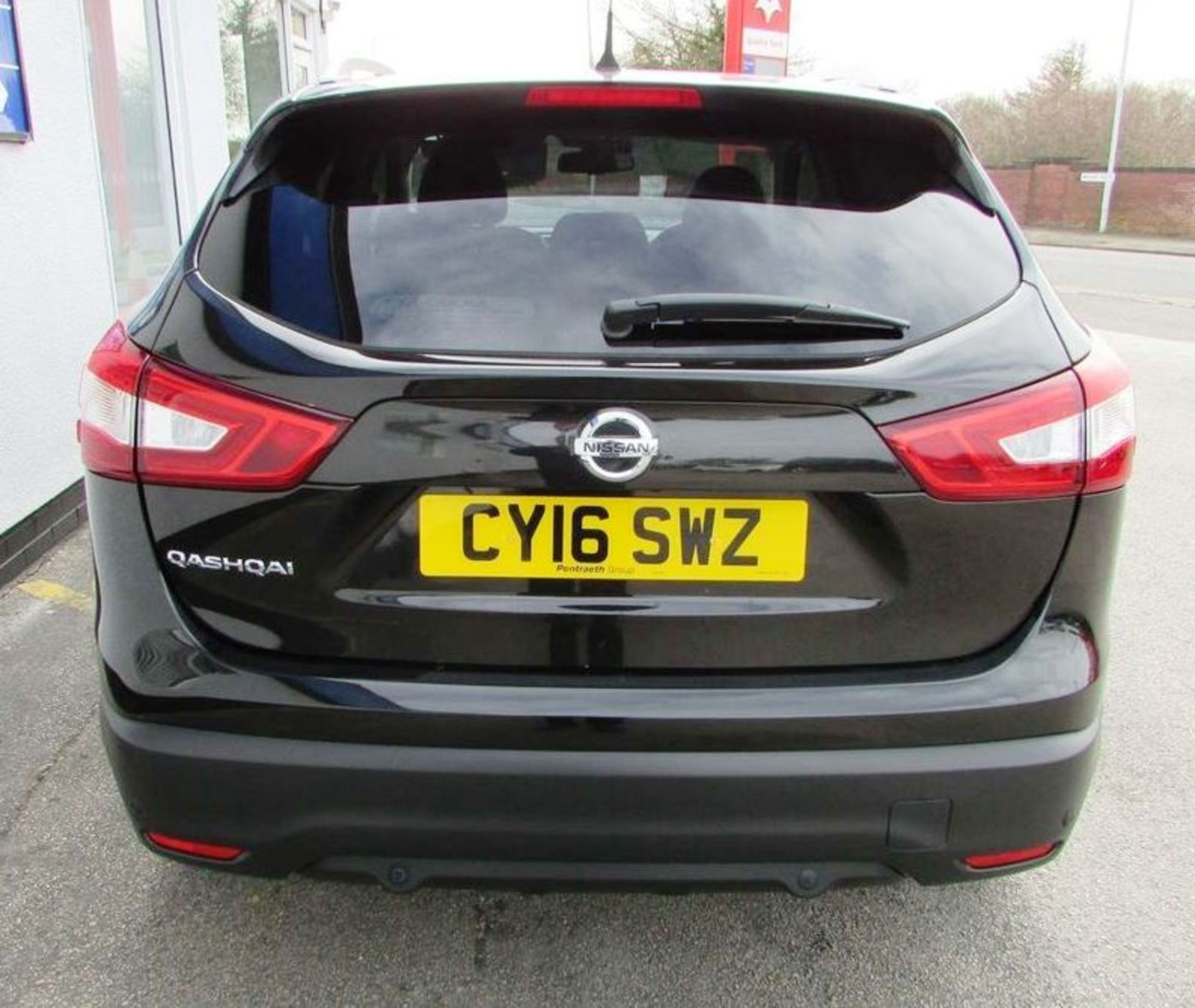 Nissan Qashqai 1.2 DIG-T N-Connecta (Exec) 5dr | Reg: CY16 SWZ | Mileage: 47,000 | Forecourt Price: - Image 5 of 14