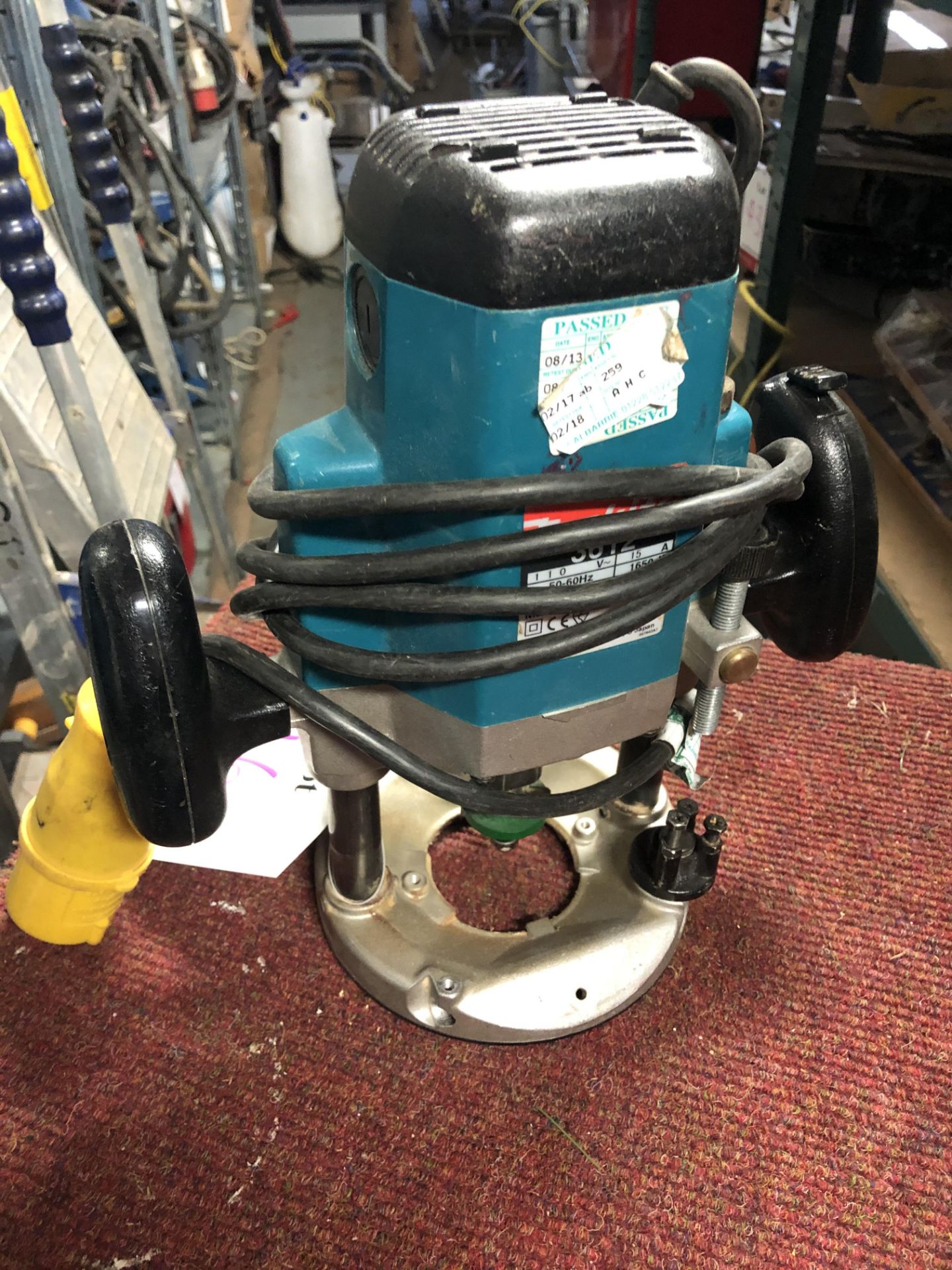 Makita 3612 Plunge Router - Image 2 of 3