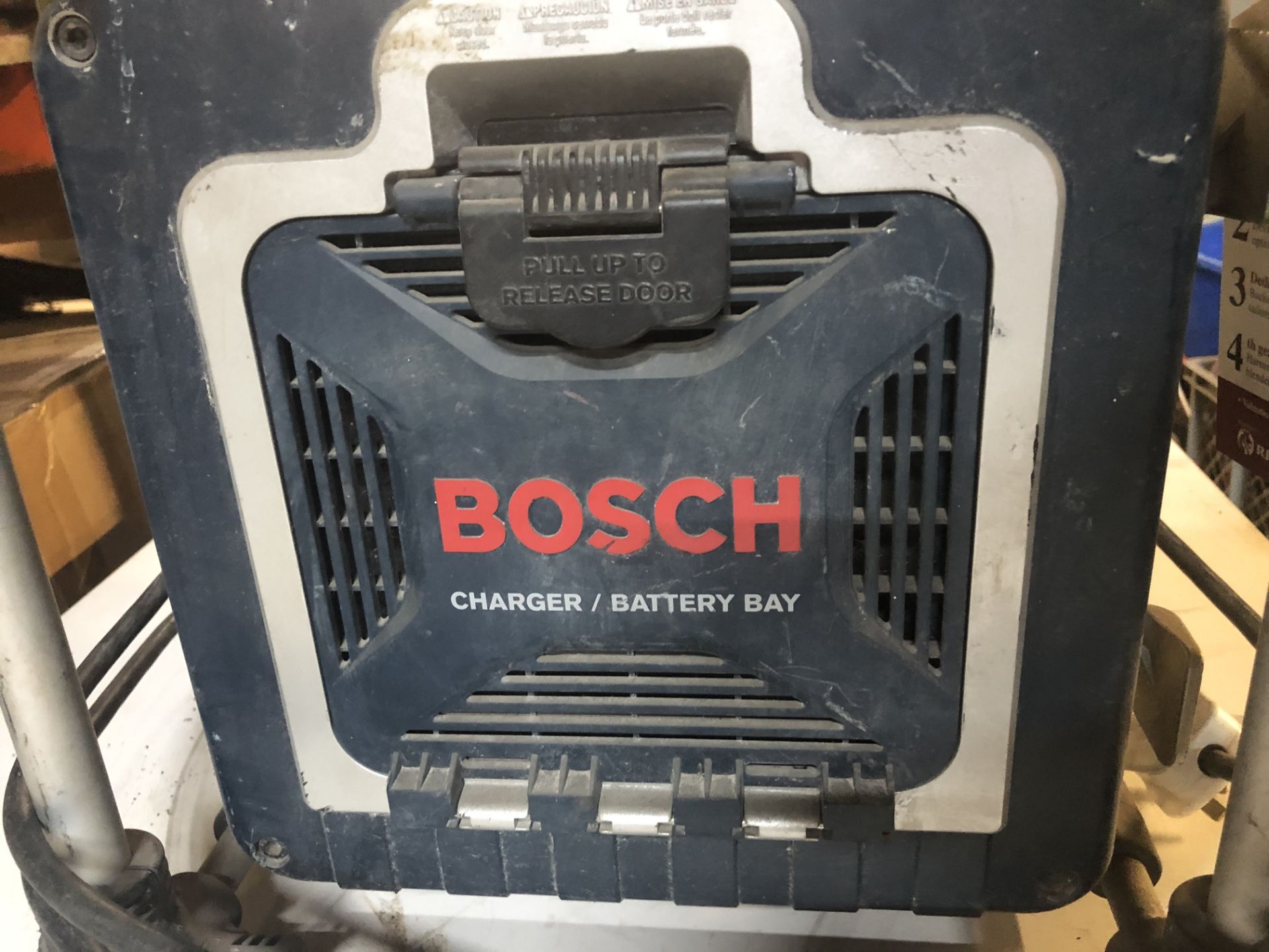 Bosch GML24V Professional Powerbox Radio/Charger - Image 3 of 4