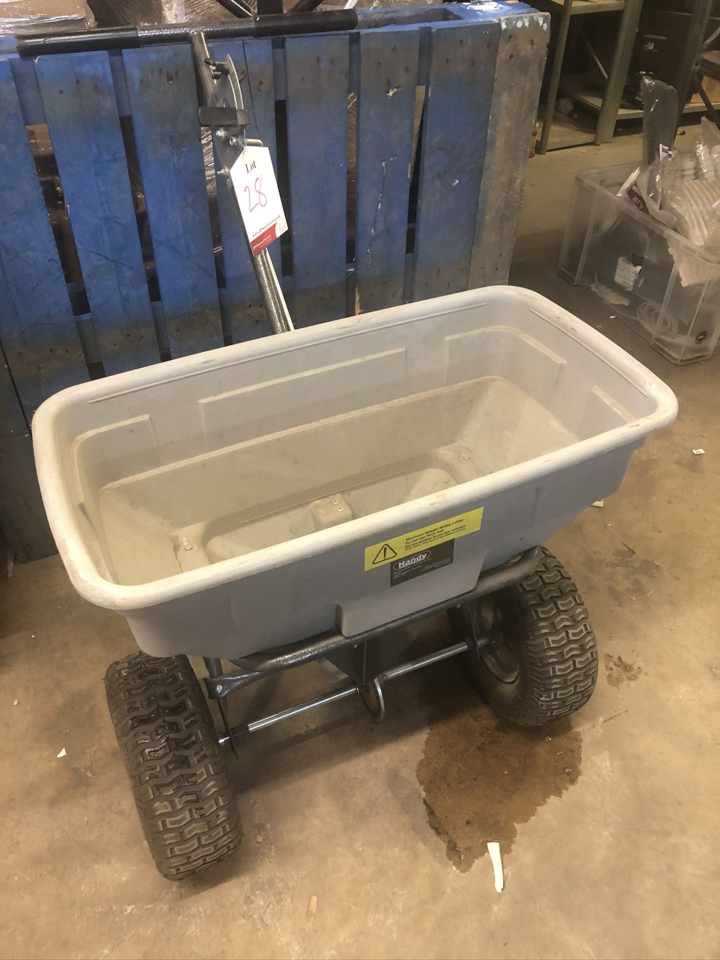 TheHandy 56.8KG Push Along Spreader