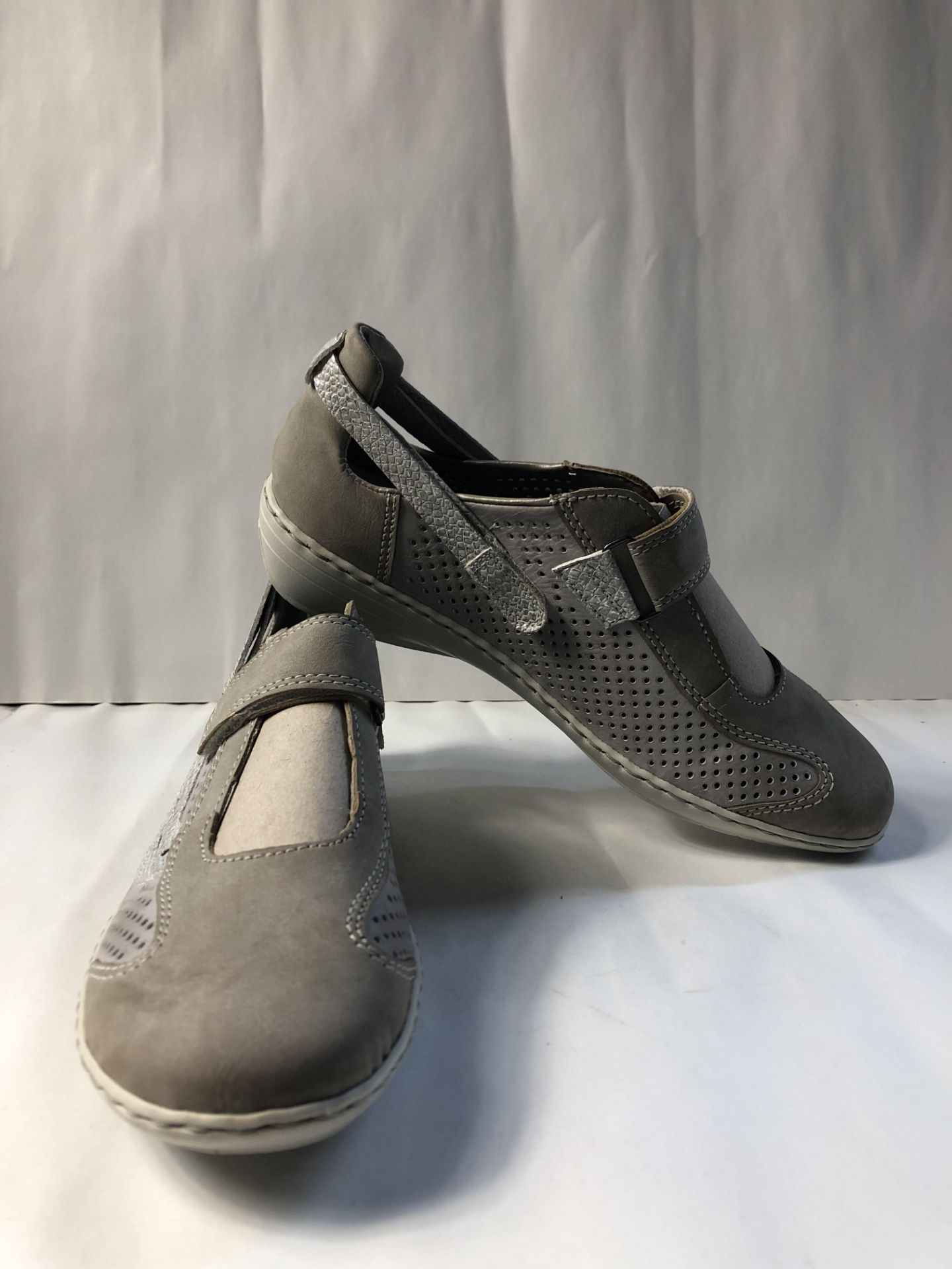 Womens Velcro Strap Shoe 43865-40 6 UK 6 UK Women’s Shoetique83346 |4020933211959 - Image 3 of 3