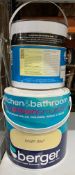 3 x Tubs of 2.5 Litre bathroom paint