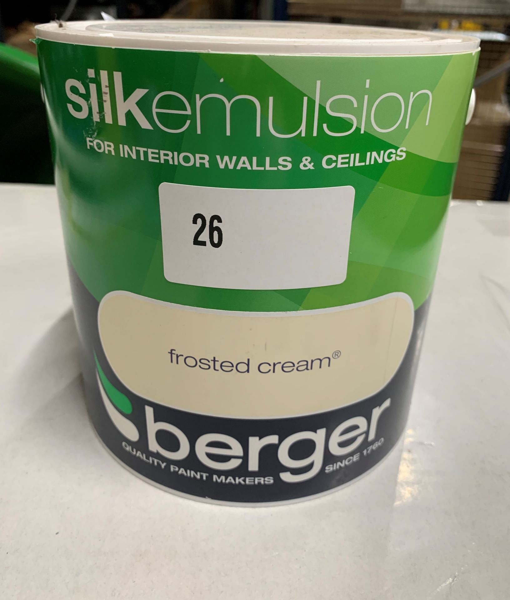 10 x 2.5 litre tubs of Berger silkemulsion various coloured paint's