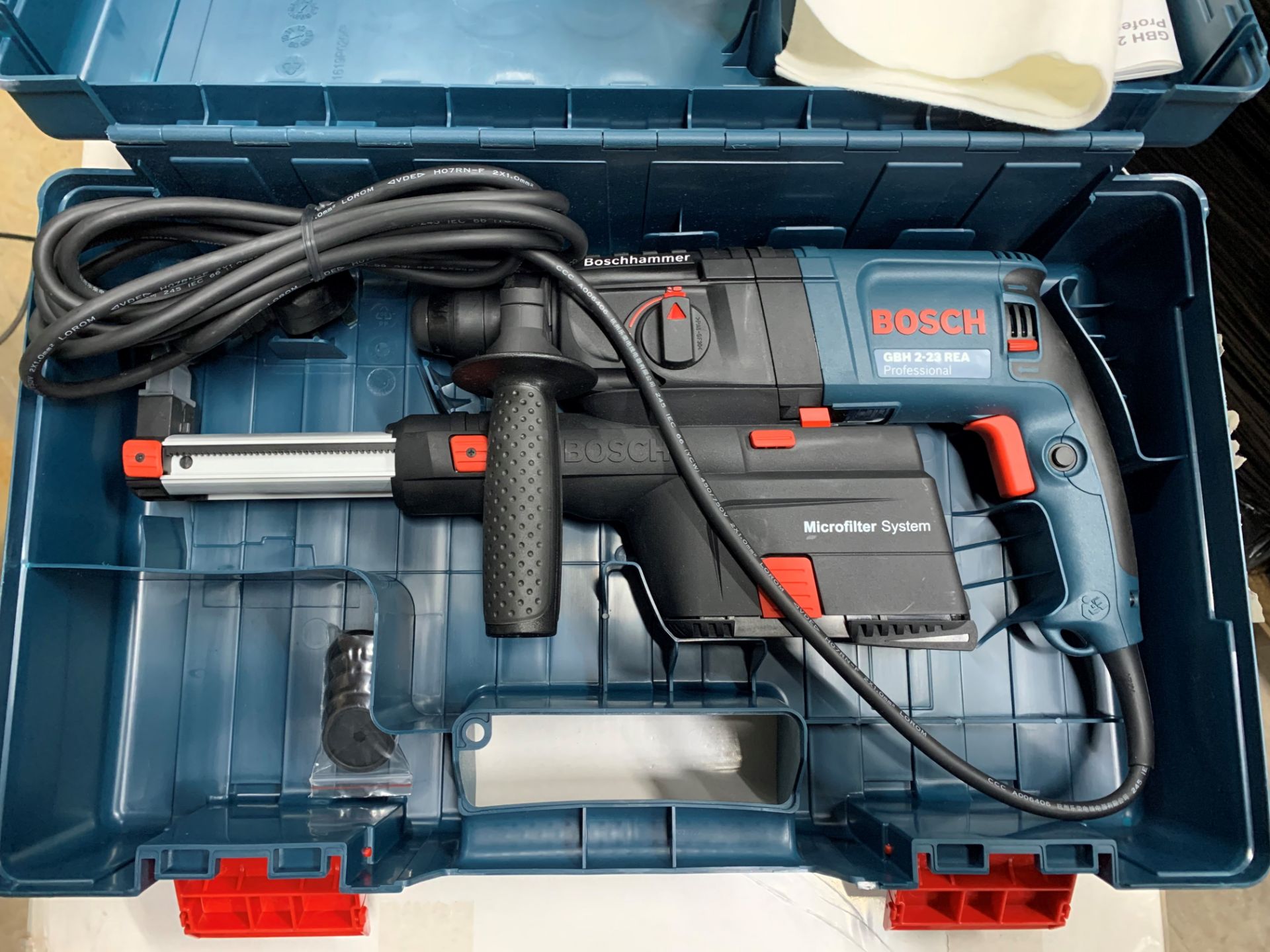 Bosch professional dust extraction hammer drill