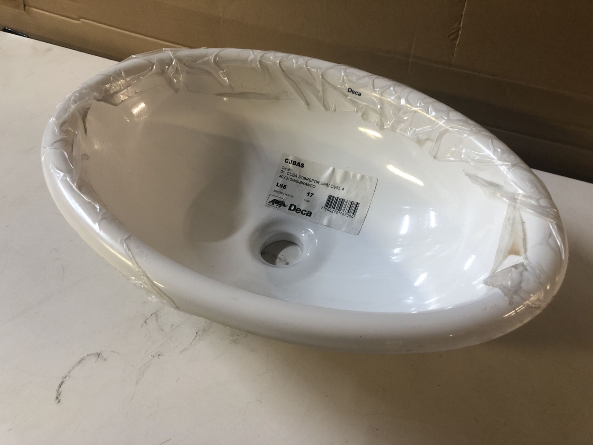 Ex Display Ceramic Oval Washbasin - Image 3 of 4