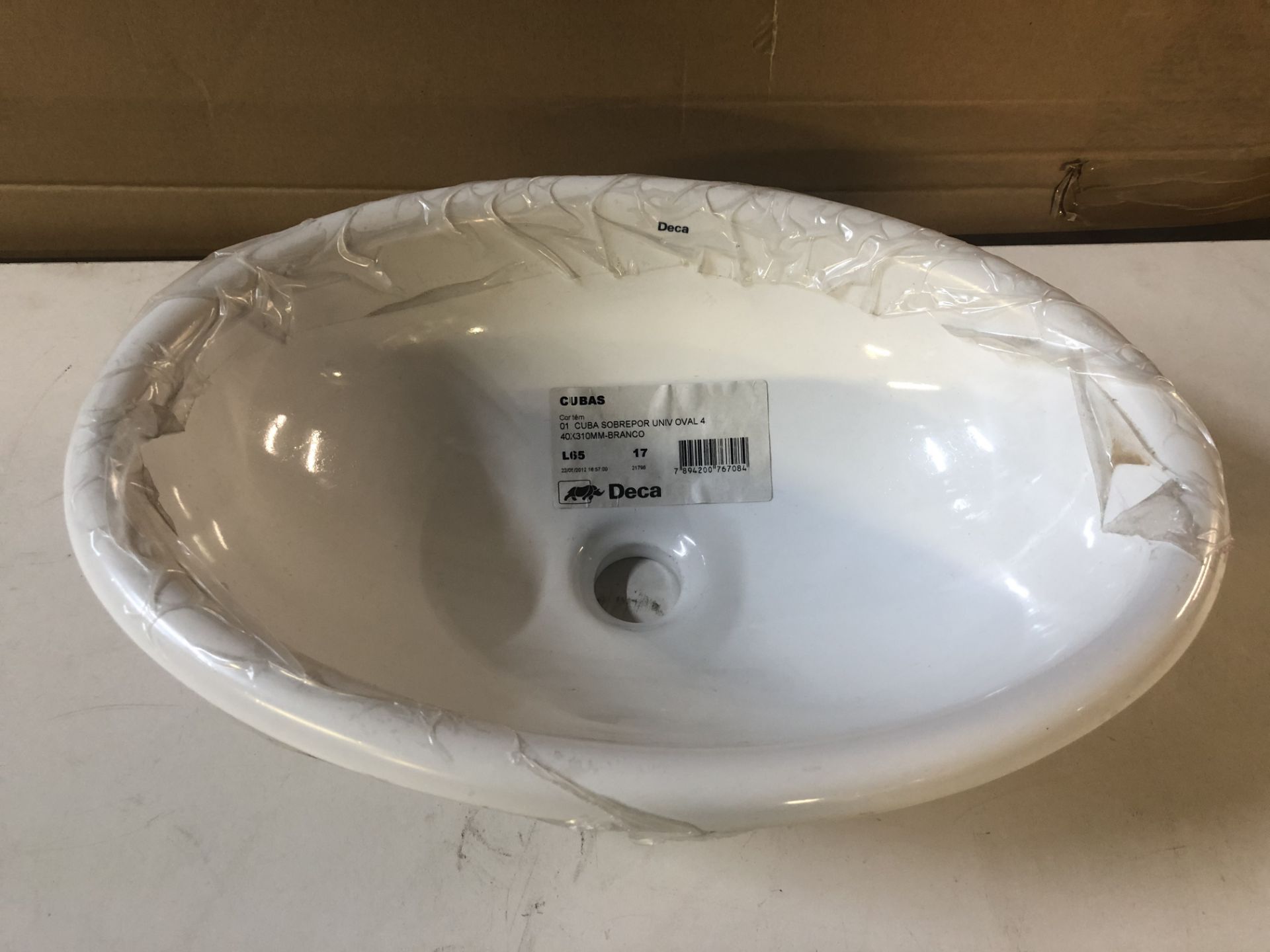 Ex Display Ceramic Oval Washbasin