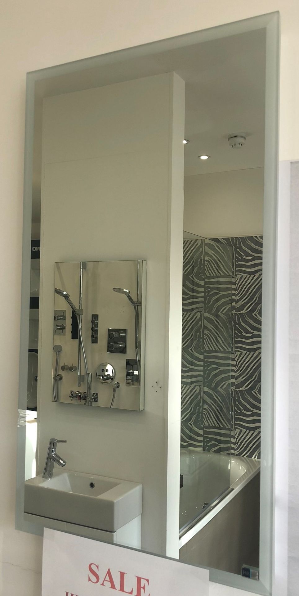 HIB REC1-1218 Bathroom Wall Mirror w/ Defogger System | 80cm x 45 cm - Image 3 of 4