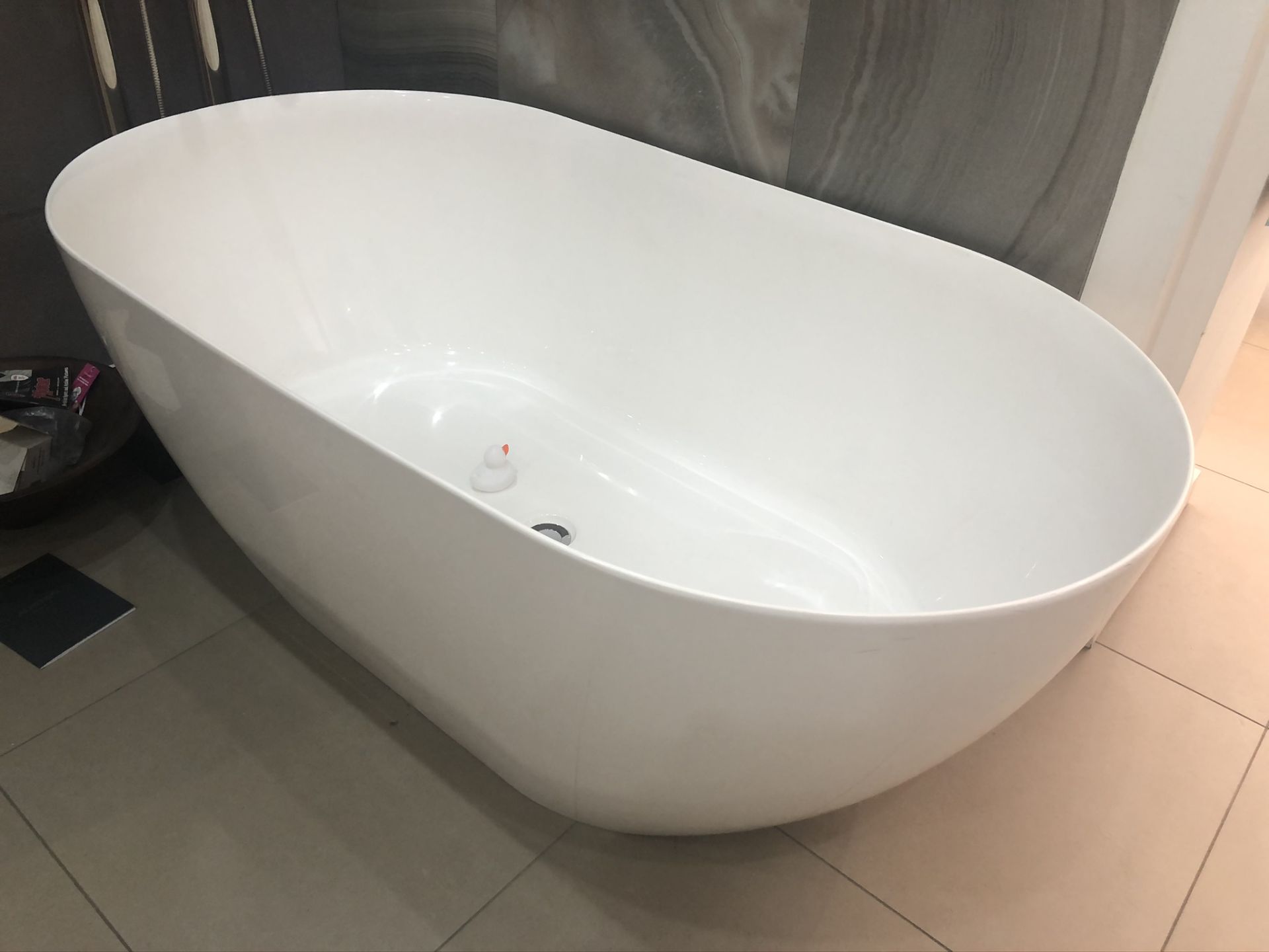 Ex Display Free Standing Bath - 150cm x 80cm x 50cm