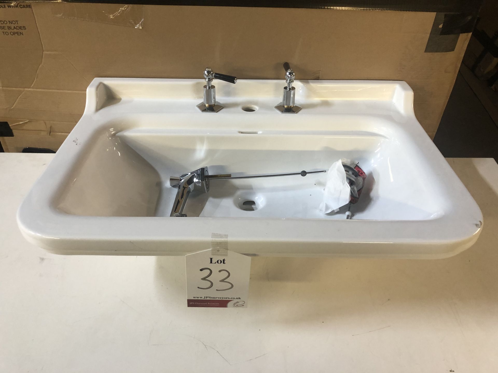 Ex Display Unbranded Ceramic Washbasin - Image 4 of 5