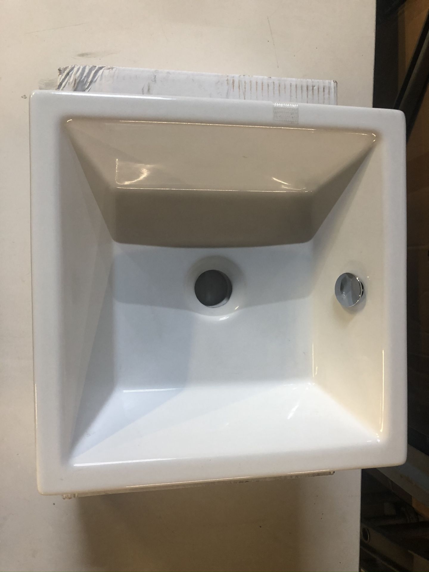 Ex Display Catalano Ceramic Washbasin - Image 2 of 4