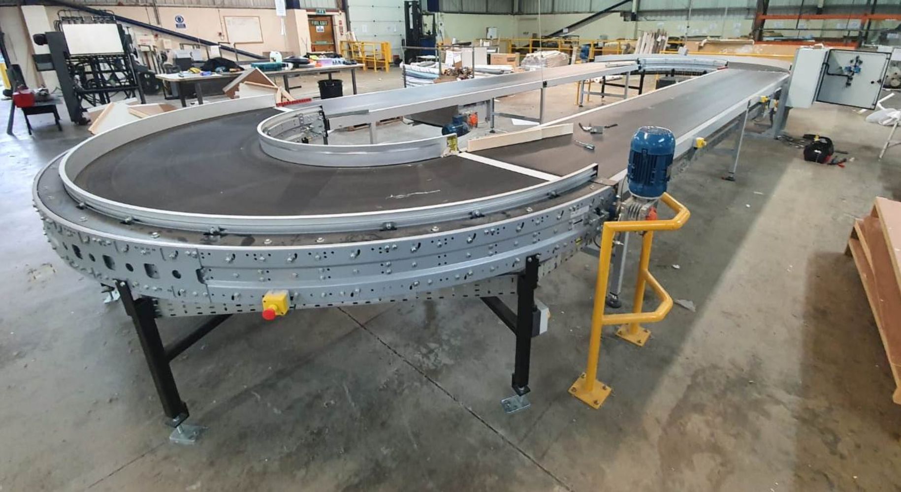 4 Sectional Belt Conveyor/Carousel System | Konica Minolta C1060 Commercial Digital Printing Press