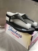 Skechers Toe Post Sandals