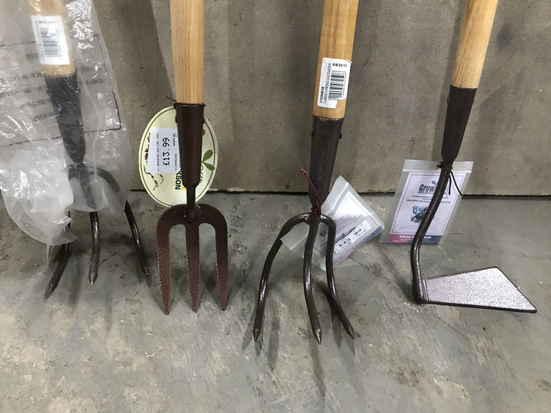 7 x Various Garden Tools - Image 2 of 3