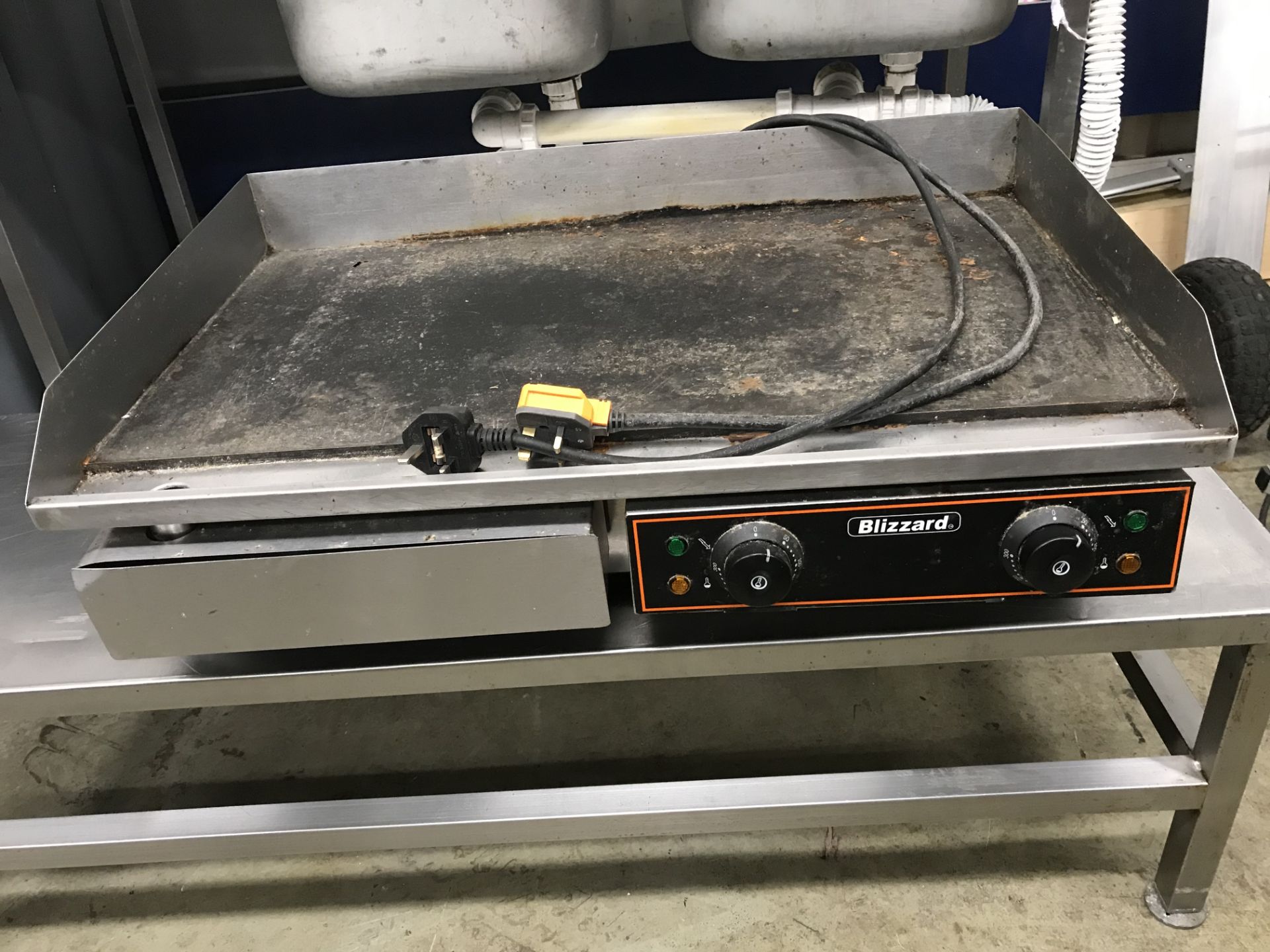 Blizzard BG2A Electric Double Flat Top Griddle | YOM: 2017