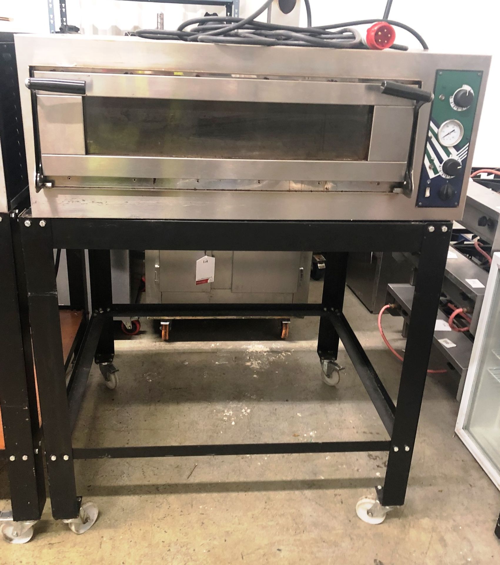 Hostek Dual 4 New Wide Single Deck Pizza Oven on Mobile Stand | YOM: 2018