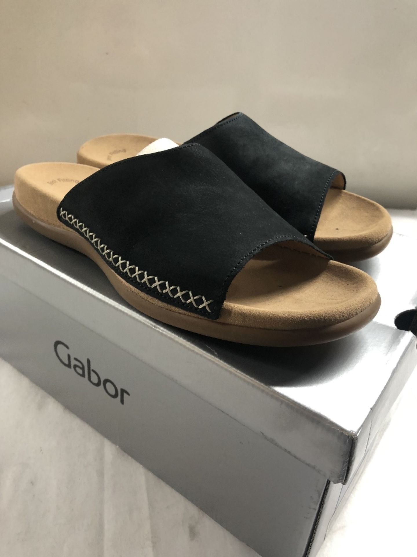 Gabor Mules. UK 4 - Image 2 of 3