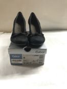 Gabor Court Shoe. UK 5