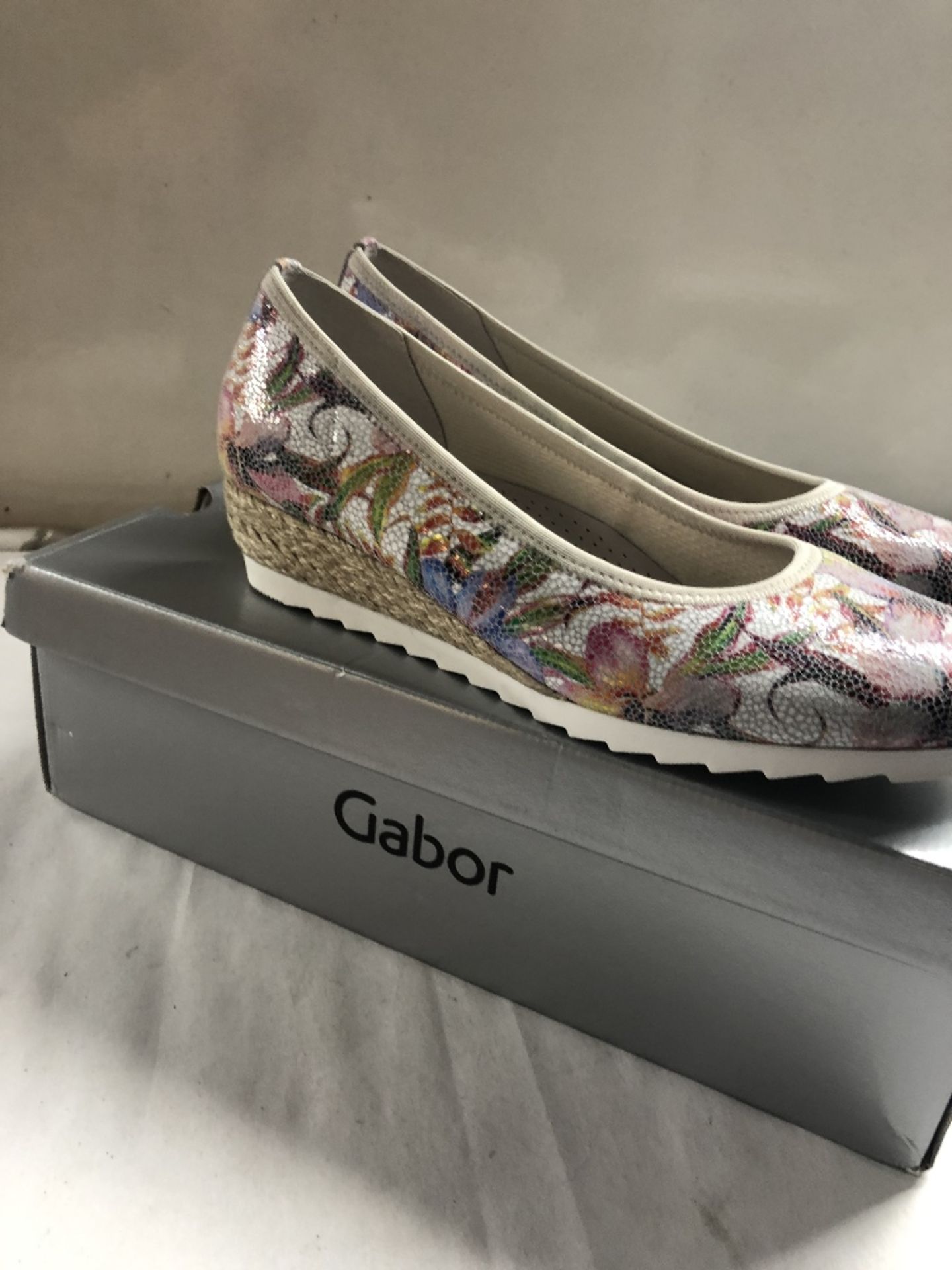 Gabor Wedge Shoes. UK 4 - Image 2 of 3