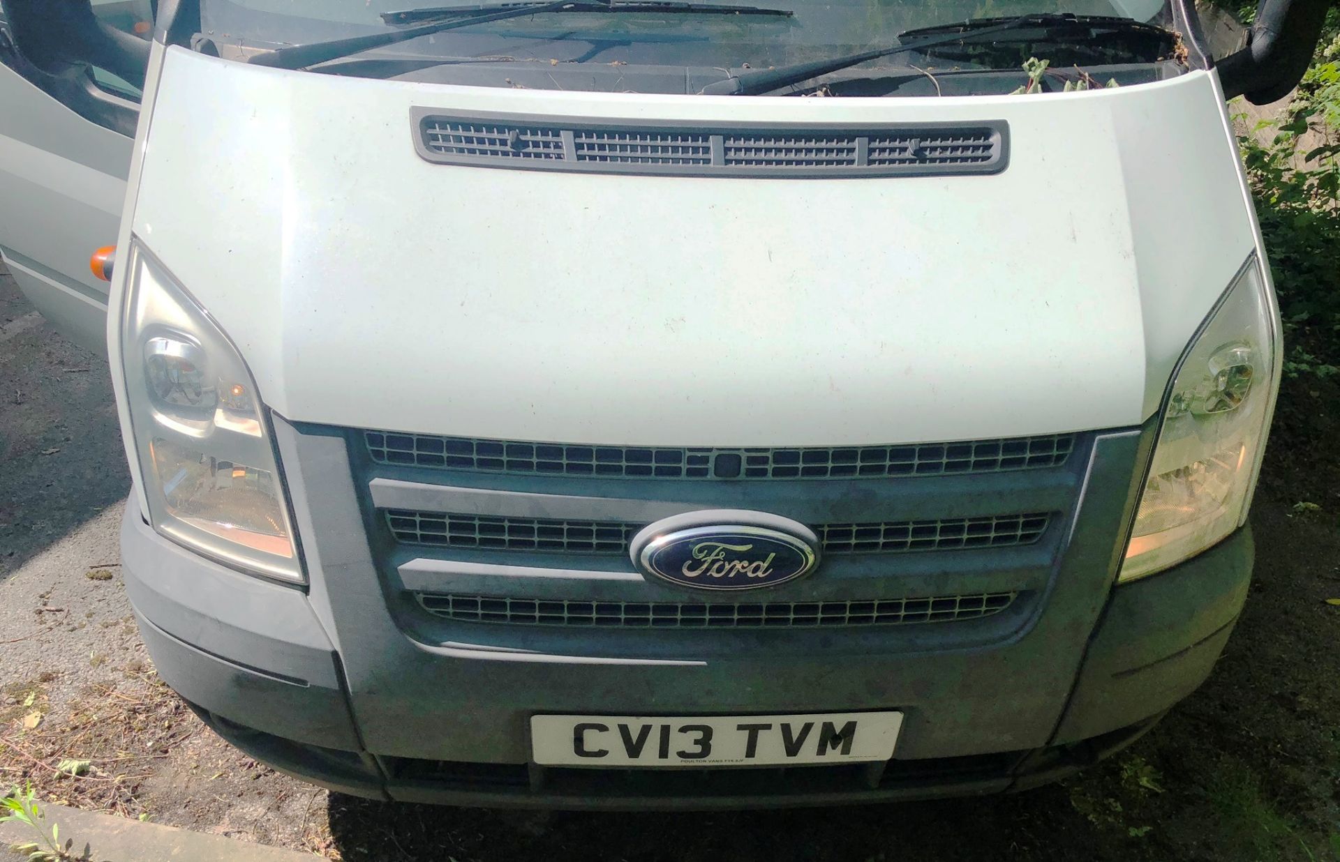 White Ford Transit 155 T350 RWD 3.5T w/ Tail Lift | Reg: CV13 TVM | Mileage: 91,513 - Image 3 of 8