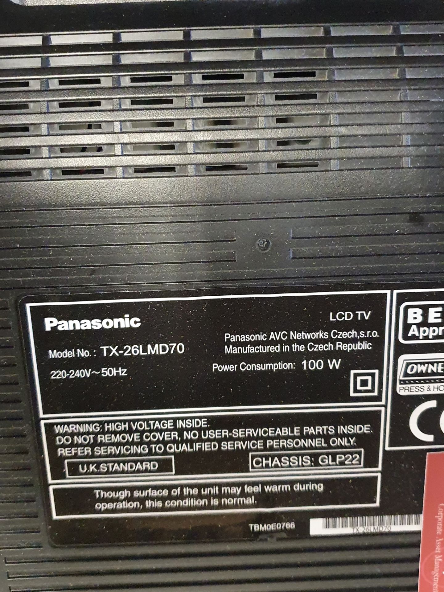 Panasonic Viera 26" LCD TV | TX-26LMD70 - Image 3 of 3