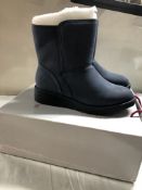 Heavenly Feet Ankle Boots. Eur 37