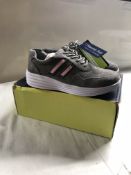 Heavenly Feet Trainers. Eur 38