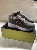 Heavenly Feet Trainers. Eur 37