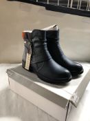 Jana Ankle Boots. UK 4