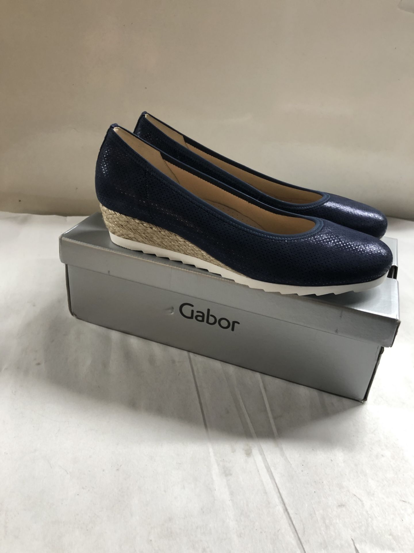 Gabor Wedge Shoes. UK 7 - Image 2 of 3