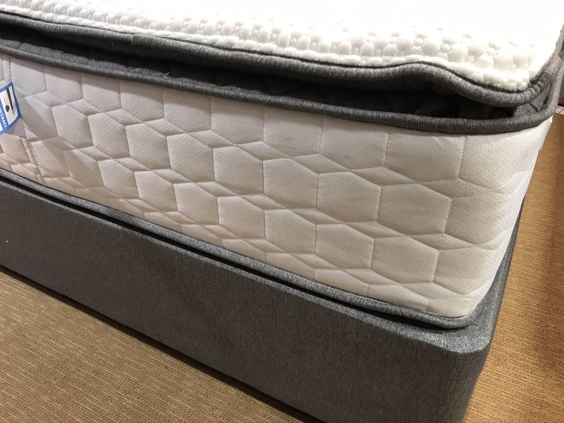 Ex Display Sealy Royal Mohair 2300 King Size Mattress w/ 2 Drawer Bed Frame & Headboard in Stardust - Image 3 of 3